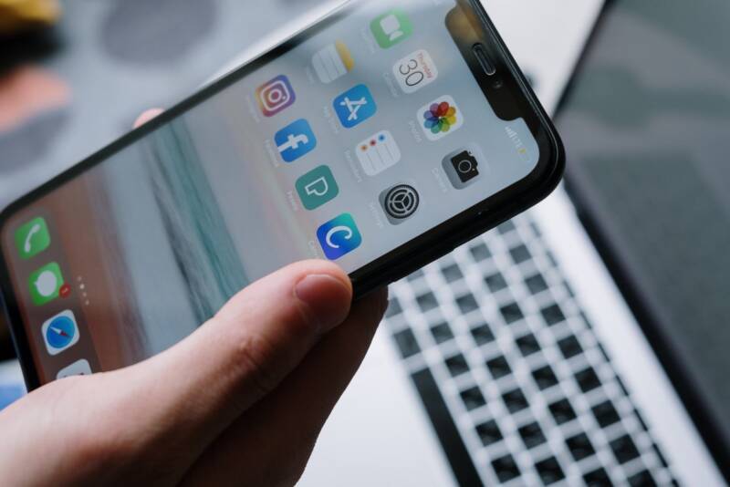 Nieuwe smartphone kopen als drukke moeder? Voorkom deze veelgemaakte fouten!